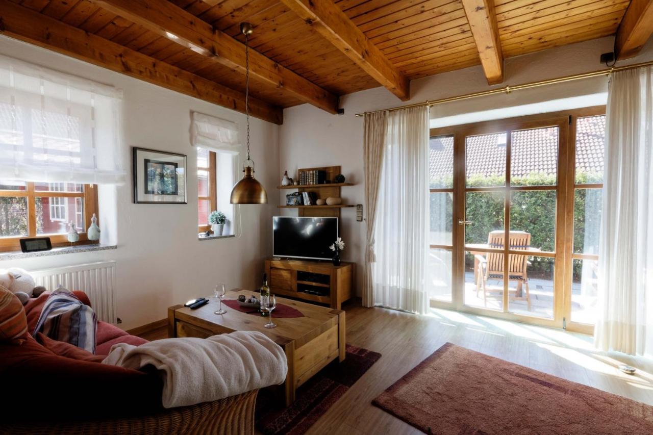 Ferienhaus Henny: 6 Geh-Minuten Vom Hafen. Privater Garten Jemgum Kültér fotó